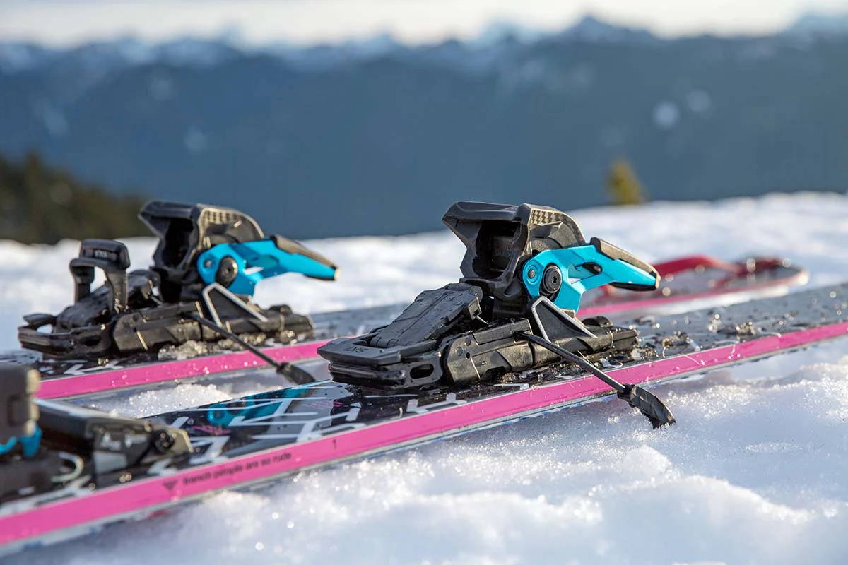 Conquer the Slopes with Snowbiz